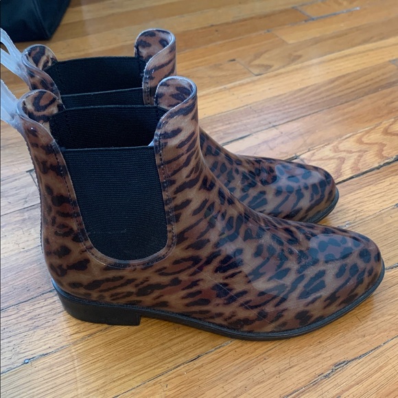 Target leopard rain Boots - Picture 2 of 6